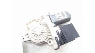 MOTOR ELEVALUNAS TRASERO DERECHO VOLKSWAGEN JETTA III (2005-2010) 1.9 TDI 105CV 1896CC - L.7505227 / 1K5839402B 2