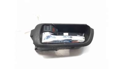MANETA INTERIOR TRASERA IZQUIERDA TOYOTA COROLLA VERSO (2004-2009) 2.0 D-4D (CUR10) 116CV 1995CC - L.7506344 / 692060F010