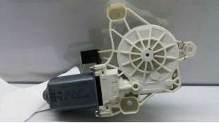 MOTOR ELEVALUNAS DELANTERO DERECHO VOLKSWAGEN GOLF VII (2016-) 1.6 TDI 115CV 1598CC - L.7591135 / 4K0959802