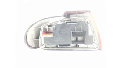 PILOTO TRASERO DERECHO FORD MONDEO I SEDÁN (1994-1996) 1.8 I 16V 112CV 1796CC - L.7641537 / 93BG13N004AA