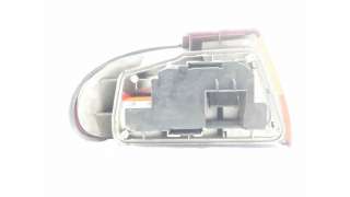PILOTO TRASERO DERECHO FORD MONDEO I SEDÁN (1994-1996) 1.8 I 16V 112CV 1796CC - L.7641537 / 93BG13N004AA