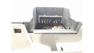 PILOTO TRASERO DERECHO FORD MONDEO I SEDÁN (1994-1996) 1.8 I 16V 112CV 1796CC - L.7641537 / 93BG13N004AA 2