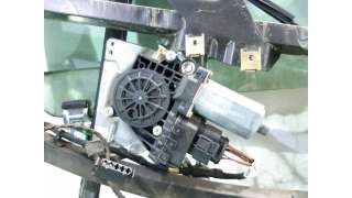 ELEVALUNAS DELANTERO DERECHO AUDI A4 AVANT (2000-2001) 1.9 TDI 115CV 1896CC - L.7672582 / 8D0837754C