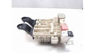 CAJA RELES / FUSIBLES TOYOTA COROLLA SEDÁN (2006-2014) 1.4 D-4D (NDE150) 90CV 1364CC - L.7680343 / 8273002790