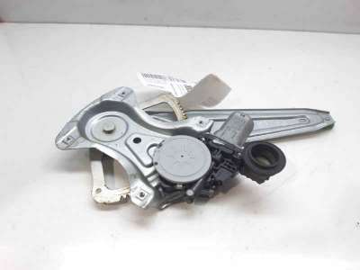ELEVALUNAS TRASERO DERECHO TOYOTA COROLLA SEDÁN (2006-2014) 1.4 D-4D (NDE150) 90CV 1364CC - L.7680367 / 6980312180