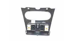 MANDO ELEVALUNAS CENTRAL DACIA SANDERO (2008-) 1.2 16V 75CV 1149CC - L.7690996 / 275009384R 2