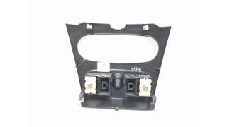 MANDO ELEVALUNAS CENTRAL DACIA SANDERO (2008-) 1.2 16V 75CV 1149CC - L.7690996 / 275009384R