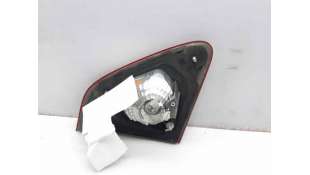 PILOTO TRASERO DERECHO INTERIOR TOYOTA COROLLA SEDÁN (2006-2014) 1.4 D-4D (NDE150) 90CV 1364CC - L.7711279 / 8158112110 2