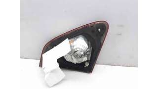 PILOTO TRASERO DERECHO INTERIOR TOYOTA COROLLA SEDÁN (2006-2014) 1.4 D-4D (NDE150) 90CV 1364CC - L.7711279 / 8158112110