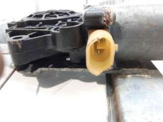 ELEVALUNAS DELANTERO DERECHO TOYOTA AVENSIS LIFTBACK (1997-2003) 2.0 TD (CT220) 90CV 1975CC - L.7713037 / 6981005031