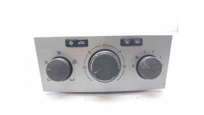 MANDO CALEFACCION /  AIRE ACONDICIONADO OPEL ASTRA H GTC (2005-2010) 1.9 CDTI (L08) 120CV 1910CC - L.7725275 / 1131256