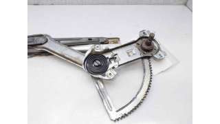 ELEVALUNAS DELANTERO DERECHO MERCEDES-BENZ SEDÁN (1989-1993) 300 D (124.130) 113CV 2996CC - L.7845023 / 1247201846
