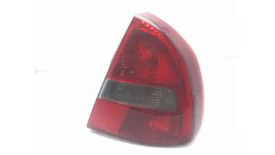 PILOTO TRASERO DERECHO MITSUBISHI CARISMA (2000-2006) 1.9 DI-D (DA5A) 102CV 1870CC - L.7857977 / MR485472