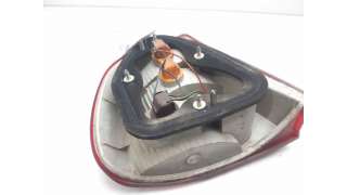 PILOTO TRASERO DERECHO MITSUBISHI CARISMA (2000-2006) 1.9 DI-D (DA5A) 102CV 1870CC - L.7857977 / MR485472