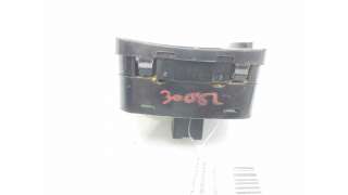 MANDO ELEVALUNAS DELANTERO IZQUIERDO OTROS VEHICULOS - L.7928975 / MR26E0