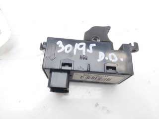 MANDO ELEVALUNAS DELANTERO DERECHO HYUNDAI I40 (2012-) 1.7 CRDI 116CV 1685CC - L.7941803 / 935753Z000