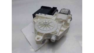 MOTOR ELEVALUNAS DELANTERO IZQUIERDO VOLKSWAGEN GOLF VI VARIANT (2009-2014) - L.7976904 / 1K5837401AR
