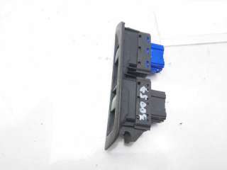 MANDO ELEVALUNAS DELANTERO DERECHO CITROEN C-ELYSEE (2012-) 1.2 VTI 72 72CV 1199CC - L.7981934 / 9674559077