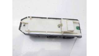 MANDO ELEVALUNAS DELANTERO IZQUIERDO TOYOTA AURIS (2012-2018) 1.8 HYBRID (ZWE186) 99CV 1798CC - L.7986046 / 8404002120