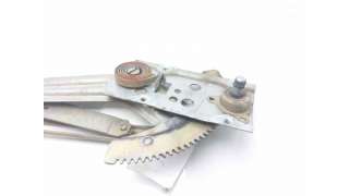 ELEVALUNAS DELANTERO DERECHO MITSUBISHI MONTERO CANVAS TOP (1982-1990) - L.7987304 / MB257902