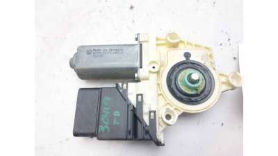 MOTOR ELEVALUNAS TRASERO DERECHO VOLKSWAGEN PASSAT (2005-2010) 2.0 TDI 16V 140CV 1968CC - L.7989334 / 1K0959704F