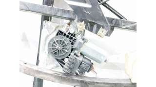ELEVALUNAS DELANTERO DERECHO AUDI A4 (1995-2000) 1.9 TDI 110CV 1896CC - L.8004385 / 8D0837754