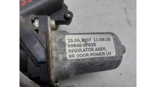 ELEVALUNAS TRASERO IZQUIERDO TOYOTA COROLLA VERSO (2005-2009) 2.2 D-4D (AUR10) 136CV 2231CC - L.8017210 / 698400F020