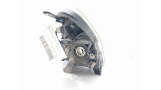 FARO DERECHO TOYOTA COROLLA VERSO (2005-2009) 2.2 D-4D (AUR10) 136CV 2231CC - L.8017229 / 811700F010