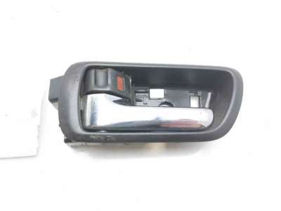 MANETA INTERIOR DELANTERA IZQUIERDA TOYOTA COROLLA VERSO (2005-2009) 2.2 D-4D (AUR10) 136CV 2231CC - L.8017309 / 692060F010