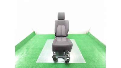 ASIENTOS TRASERO IZQUIERDO LAND ROVER DISCOVERY IV (2009-2018) - L.8025333 / HTG500052