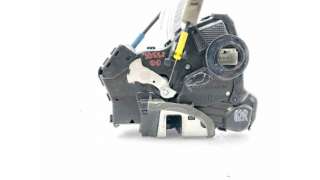 CERRADURA PUERTA DELANTERA DERECHA TOYOTA COROLLA VERSO (2005-2009) 2.2 D-4D (AUR10) 136CV 2231CC - L.8027219 / 69030 02162
