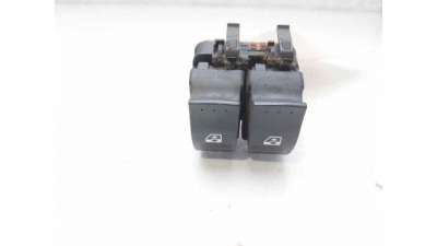 MANDO ELEVALUNAS DELANTERO IZQUIERDO RENAULT MEGANE II (2005-2009) 1.9 DCI 131CV 1870CC - L.8027437 / 8200315013