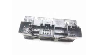 MANDO ELEVALUNAS DELANTERO IZQUIERDO LAND ROVER DISCOVERY IV (2009-2018) 2.7 TD 4X4 190CV 2720CC - L.8030067 / YUD501550PVJ