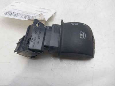 MANDO MULTIFUNCION RENAULT MEGANE III FASTBACK (2013-) 1.5 DCI (BZ1G, BZ1W, BZ0R) 95CV 1461CC - L.8031267 / 255529492R