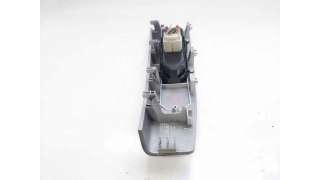 MANDO ELEVALUNAS DELANTERO DERECHO HYUNDAI SANTA FÉ II (2006-2009) 2.2 CRDI 4X4 155CV 2188CC - L.8032294 / 3715101110