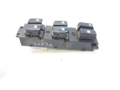 MANDO ELEVALUNAS DELANTERO IZQUIERDO HYUNDAI SANTA FÉ II (2006-2009) 2.2 CRDI 4X4 155CV 2188CC - L.8032295 / 935702B700S4