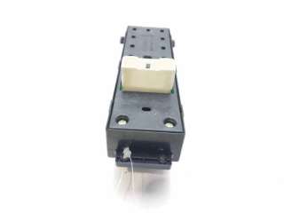 MANDO ELEVALUNAS DELANTERO IZQUIERDO HYUNDAI SANTA FÉ II (2006-2009) 2.2 CRDI 4X4 155CV 2188CC - L.8032295 / 935702B700S4