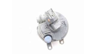 FARO ANTINIEBLA DERECHO TOYOTA AVENSIS RANCHERA FAMILIAR (2006-2008) 2.0 D-4D (ADT250) 126CV 1998CC - L.8039398 / 89210656