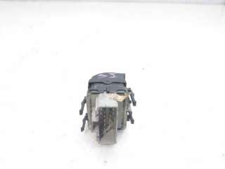 MANDO ELEVALUNAS DELANTERO IZQUIERDO RENAULT LAGUNA II (2001-2007) 1.8 16V (BG0B, BG0M) 120CV 1783CC - L.8040820 / 82000150