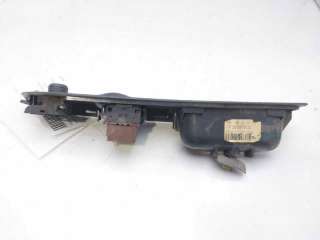 MANDO ELEVALUNAS DELANTERO IZQUIERDO RENAULT LAGUNA I (1997-2001) 1.6 16V (B568, B561) 107CV 1598CC - L.8046533 / 770169959