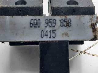 MANDO ELEVALUNAS DELANTERO IZQUIERDO SEAT IBIZA III (2002-2007) 1.4 16V 75CV 1390CC - L.8051594 / 6Q0959858