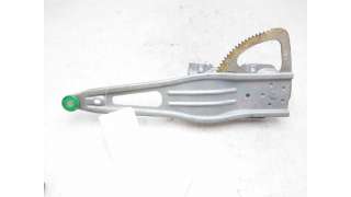 ELEVALUNAS TRASERO IZQUIERDO TOYOTA YARIS (2005-2010) 1.3 VVT-I (SCP90) 87CV 1298CC - L.8077128 / 698400D120