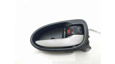 MANETA INTERIOR DELANTERA DERECHA TOYOTA YARIS (2005-2010) 1.3 VVT-I (SCP90) 87CV 1298CC - L.8077201 / 692050D90