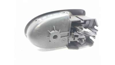 MANETA INTERIOR TRASERA IZQUIERDA TOYOTA YARIS (2005-2010) 1.3 VVT-I (SCP90) 87CV 1298CC - L.8077209 / 692060D90