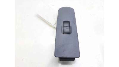 MANDO ELEVALUNAS DELANTERO DERECHO MITSUBISHI COLT VI (2004-2012) 1.3 LPG 95CV 1332CC - L.8082052 / MR587944