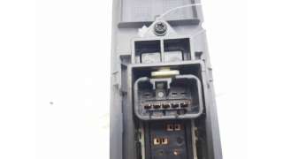 MANDO ELEVALUNAS DELANTERO DERECHO MITSUBISHI COLT VI (2004-2012) 1.3 LPG 95CV 1332CC - L.8082052 / MR587944