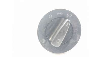 MANDO LUCES VOLKSWAGEN GOLF IV (1997-2004) 1.9 TDI 110CV 1896CC - L.8093993 / 1C0941531
