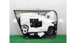 GUARNECIDO PUERTA DELANTERA DERECHA OTROS VEHICULOS - L.8094499 / 809000801R