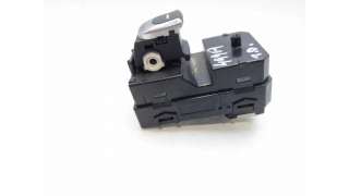 MANDO ELEVALUNAS TRASERO DERECHO NISSAN X-TRAIL (2013-) - L.8096223 / 93590D9100