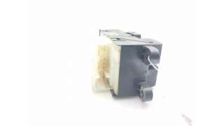 MANDO ELEVALUNAS DELANTERO IZQUIERDO NISSAN ALMERA II (2000-2003) 2.2 DI 110CV 2184CC - L.8105334 / 80961BM500